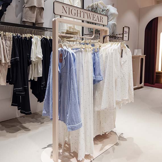 Et sæt nattoej fra Hunkemoeller i Lyngby